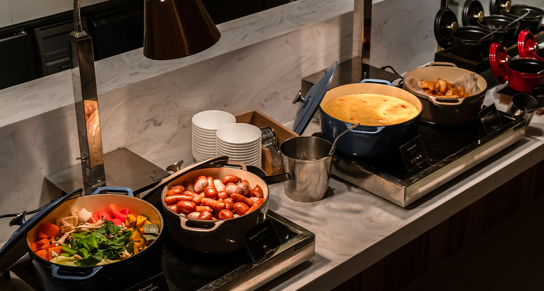 画像:1階「ブロードウェイ六区」